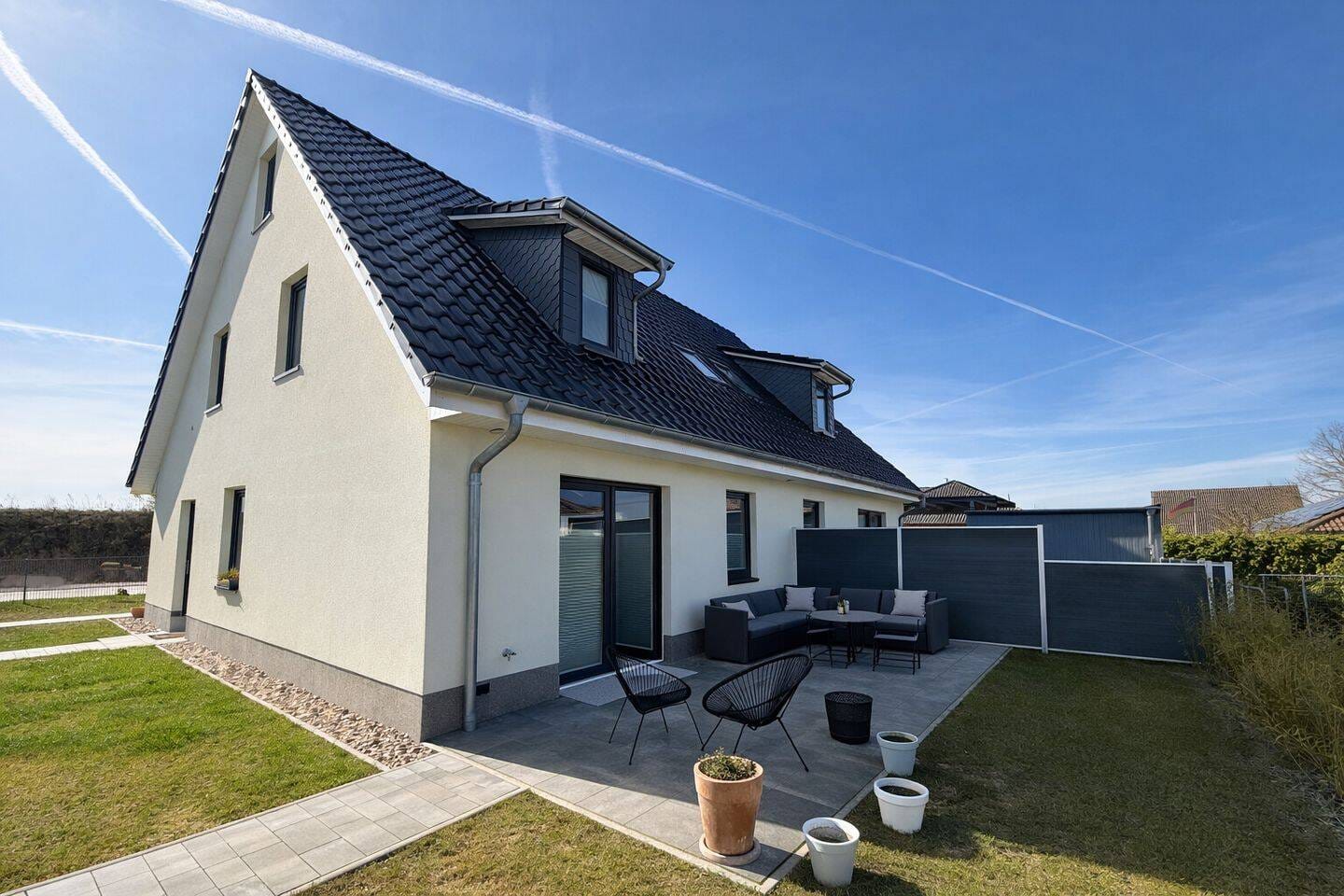 Immobilie in Zarrentin am Schaalsee - Einziehen und Wohlfühlen! Großzügiges und energieeffizientes Wohnen in familienfreundlicher Lage - Bild 0
