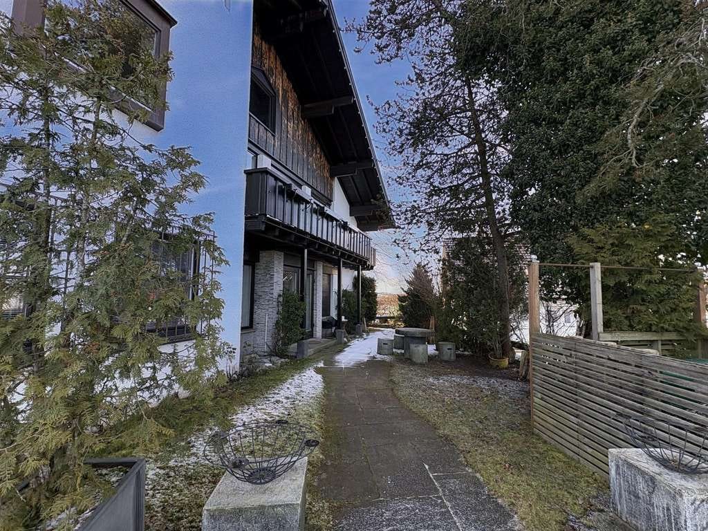 Immobilie in Meßstetten - Kein Haus von der Stange! - Bild 2