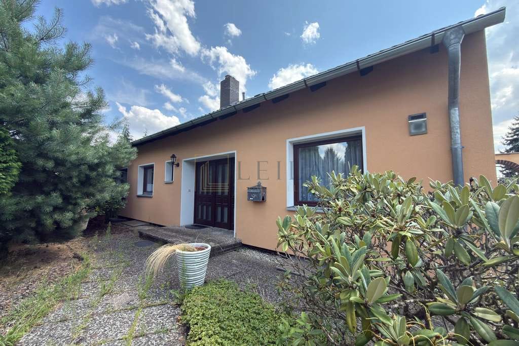 Immobilie in Schwülper - Großzügiges Familienhaus mit ca. 188 m² Wohnfläche & weitläufigem Eigentumsgrundstück! - Bild 2