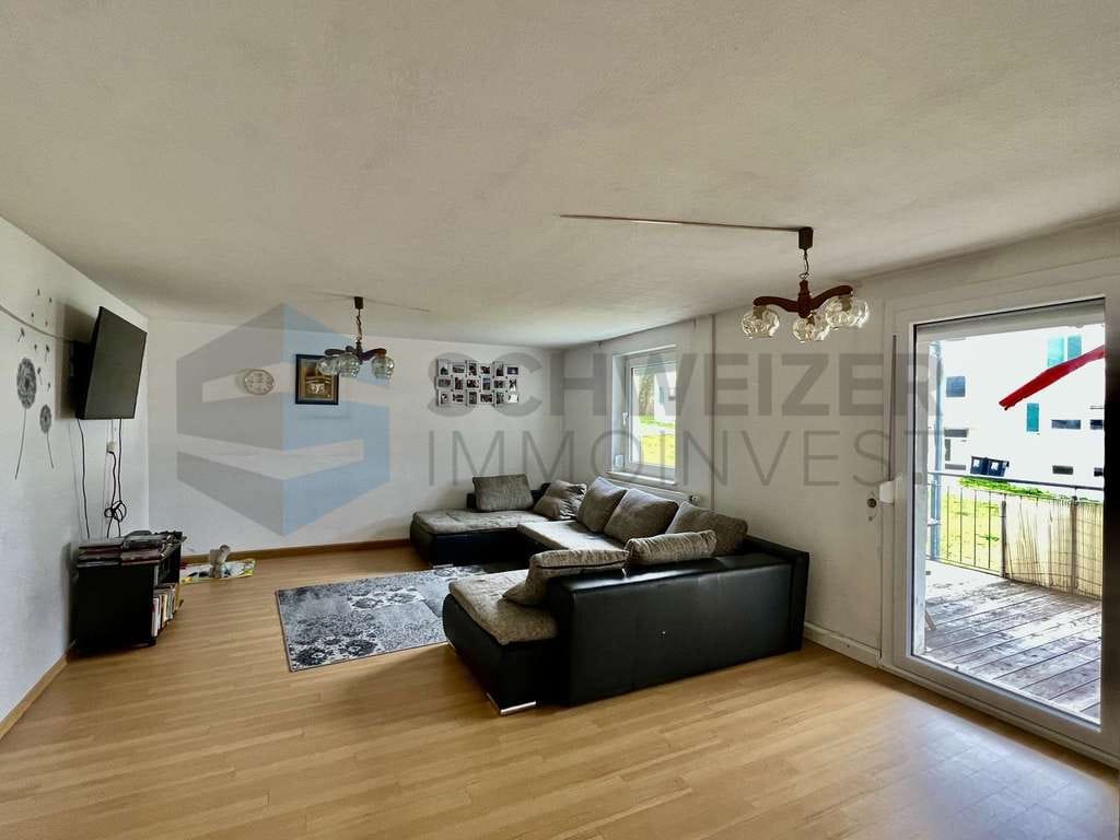 Immobilie in St. Georgen im Schwarzwald - Großzügige 4,5-Zimmer-Wohnung mit Balkon, Stellplätzen in St. Georgen - Bild 0