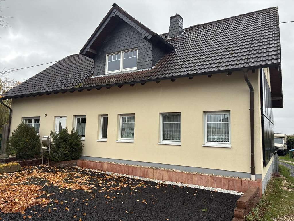 Immobilie in Asbach - Großzügiges und sehr gepflegtes Einfamilienhaus in schöner Lage in Asbach - Bild 0