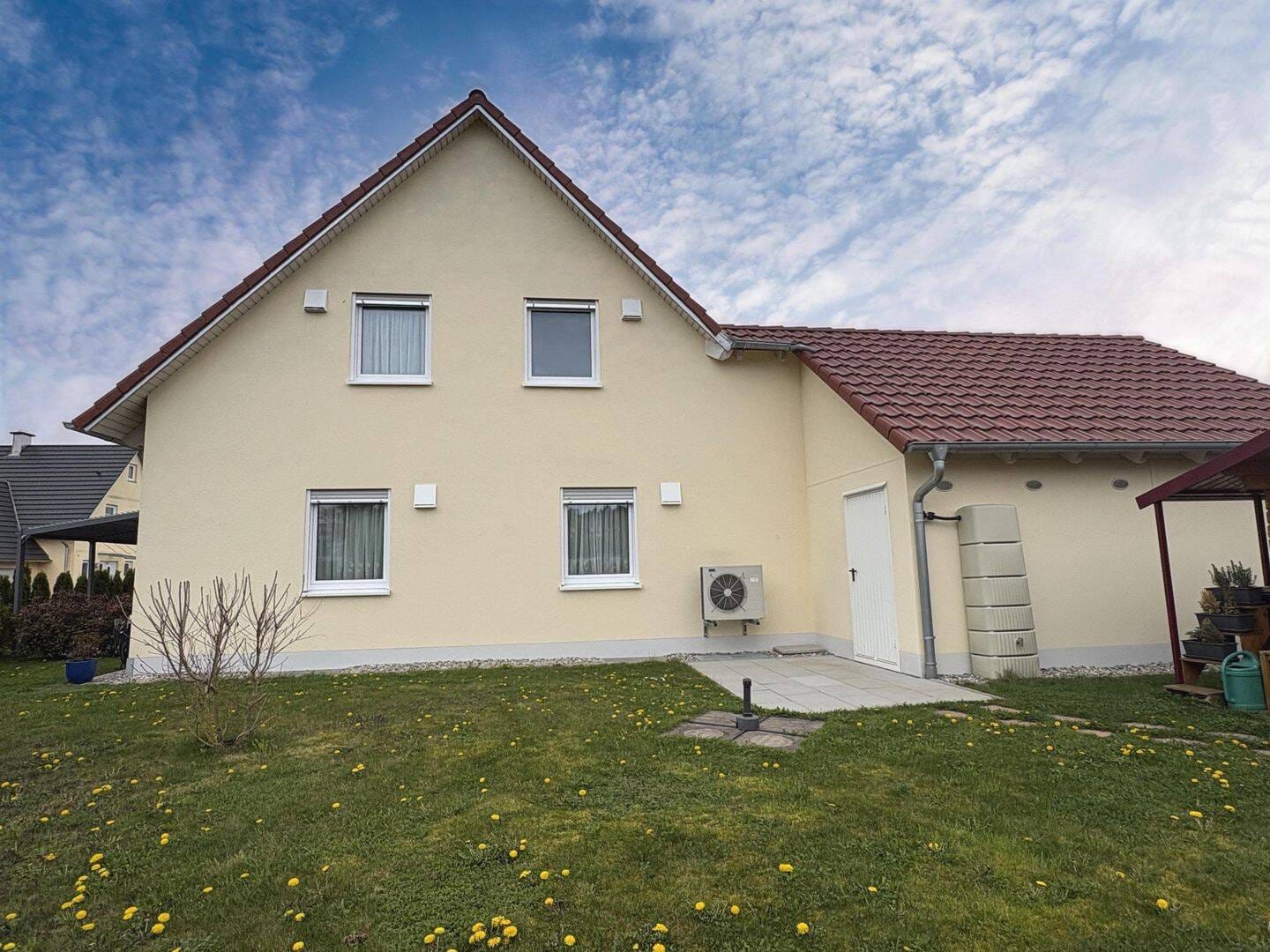 Immobilie in Ziertheim - Energieeffizientes Familienheim mit sonnigem Grundstück - Bild 3