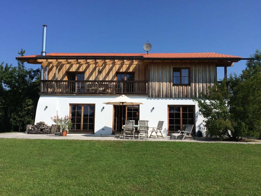 Immobilie in Dietramszell - Panorama Bergblick:  freistehendes Einfamilienhaus mit schönem Garten  - Bild 0