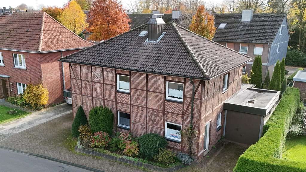 Immobilie in Heiden - Unikat für Individualisten: Freistehendes Fachwerkhaus in schöner Lage von Heiden! - Bild 0