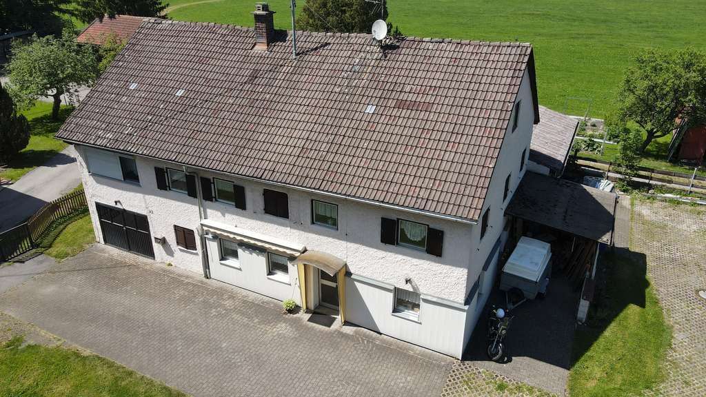 Immobilie in Peißenberg - Wohnhaus im Außenbereich von Peißenberg mit landwirtschaftlichem Grund zu verkaufen! - Bild 1