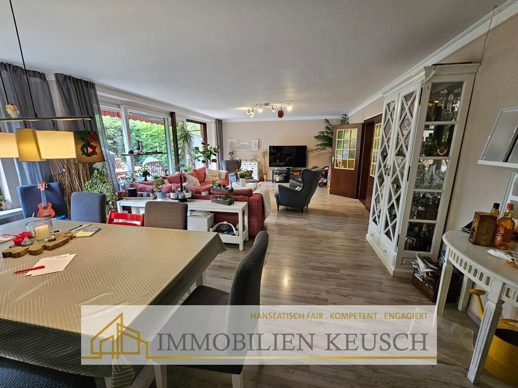 Immobilie in Achim - DHH gefühlt wie EFH in Uesen mit viel Platz, zentrale und ruhige Lage, tolles Grundstück, Garage - Bild 2