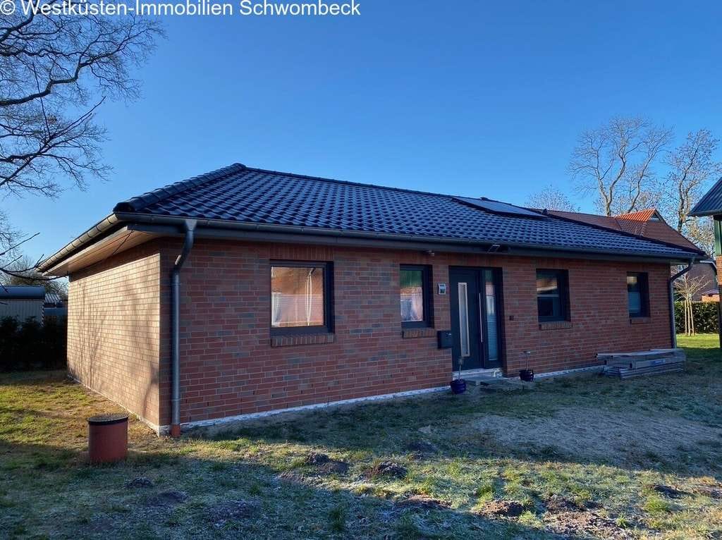 Immobilie in Hohn - Bungalow u. Resthof, auf einem schönen Grundstück in Dorfrandlage! - Bild 1