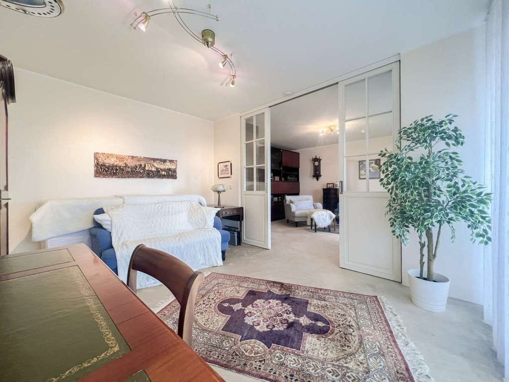 Immobilie in Taufkirchen - 3-Zimmer-Wohnung in Taufkirchen, EBK, Bad, große Diele, Balkon, Keller, TG-Stellplatz - Bild 1