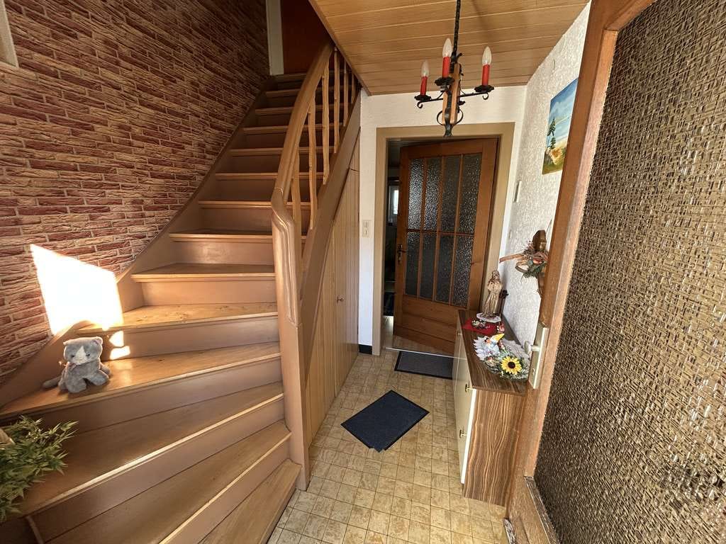Immobilie in Marsberg - Gepflegtes Einfamilienhaus mit Garage und großzügiger Dachterrasse in ruhiger Lage von Marsberg - Bild 3