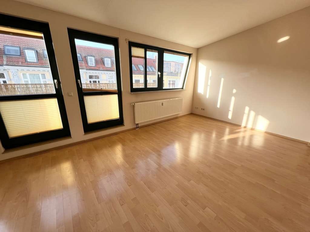 Immobilie in Rostock - ***Kapitalanlage*** Saniertes Mehrfamilienhaus in TOP-Lage in der KTV mit 7 x Wohneinheiten...!!! - Bild 2