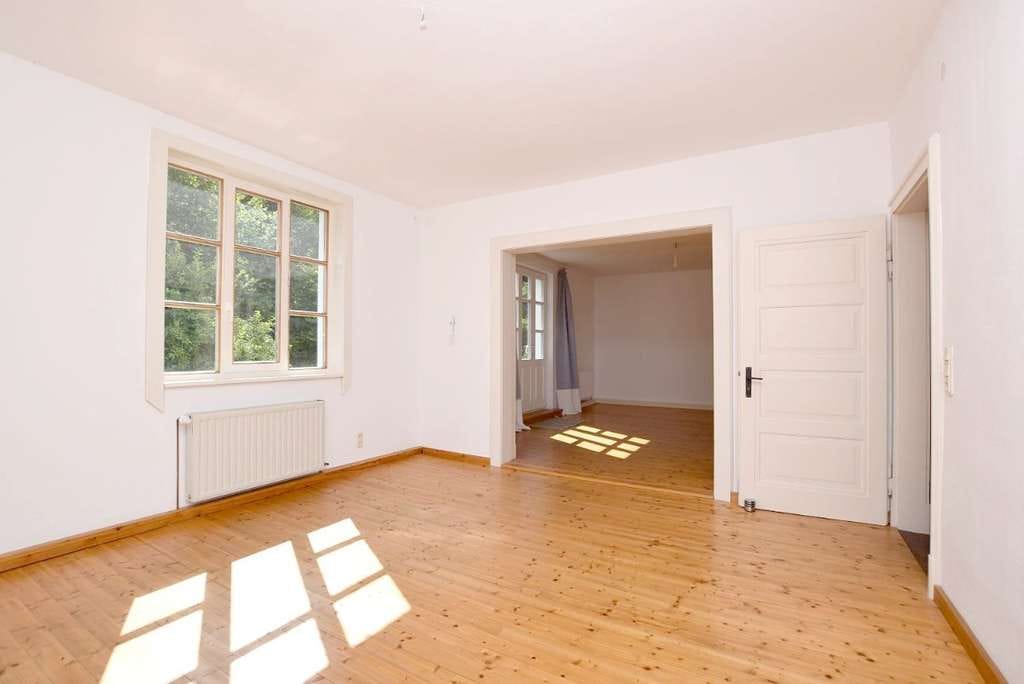 Immobilie in Steinhorst - Wunderschöne, große Landhaus-Villa auf 2.000m² idyllischem Grundstück mit Bachlauf. - Bild 4
