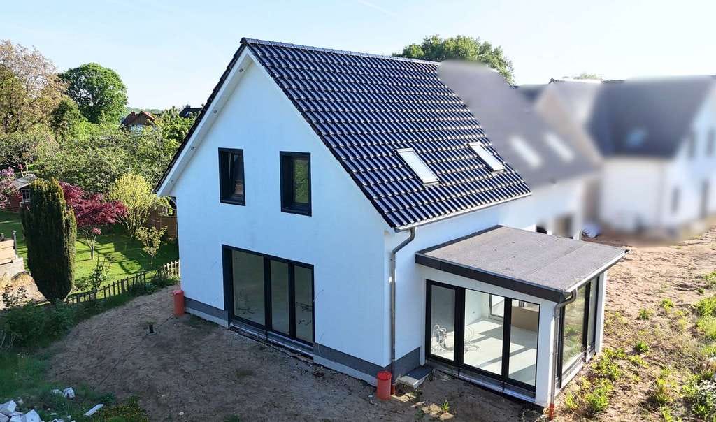 Immobilie in Rumohr - Erstbezug großzügige DHH mit Wintergarten nach Ihren Wünschen in Rumohr - Bild 3