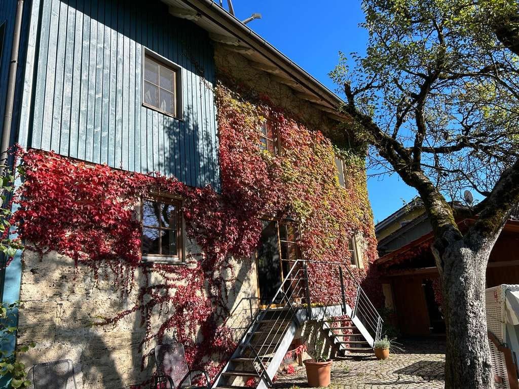 Immobilie in Huglfing - Traditionelles Tuffsteinhaus am Bach - Bild 4