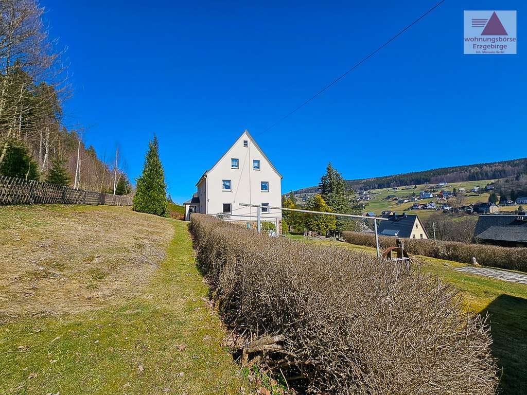 Immobilie in Breitenbrunn/Erzgebirge - Wohnen mit Blick auf den Weihnachtsberg - Mehrgenerationenhaus in ruhiger Lage von Rittersgrün - Bild 1