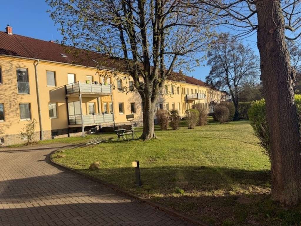 Immobilie in Bad Lausick - Vermietete 3-Raum-Wohnung mit Entwicklungspotenzial in Bad Lausick - Bild 1