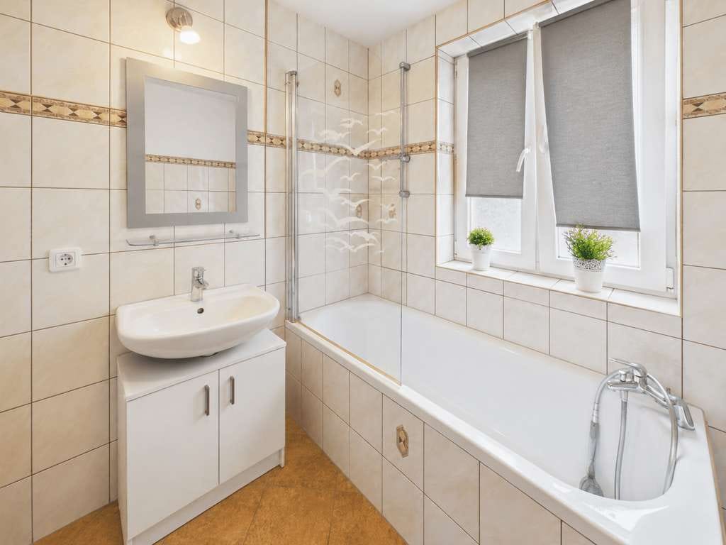 Immobilie in Hornberg - Ihre Kapitalanlage mit Charme – vermietete 2-Zimmer-Wohnung in Hornberg - Bild 1