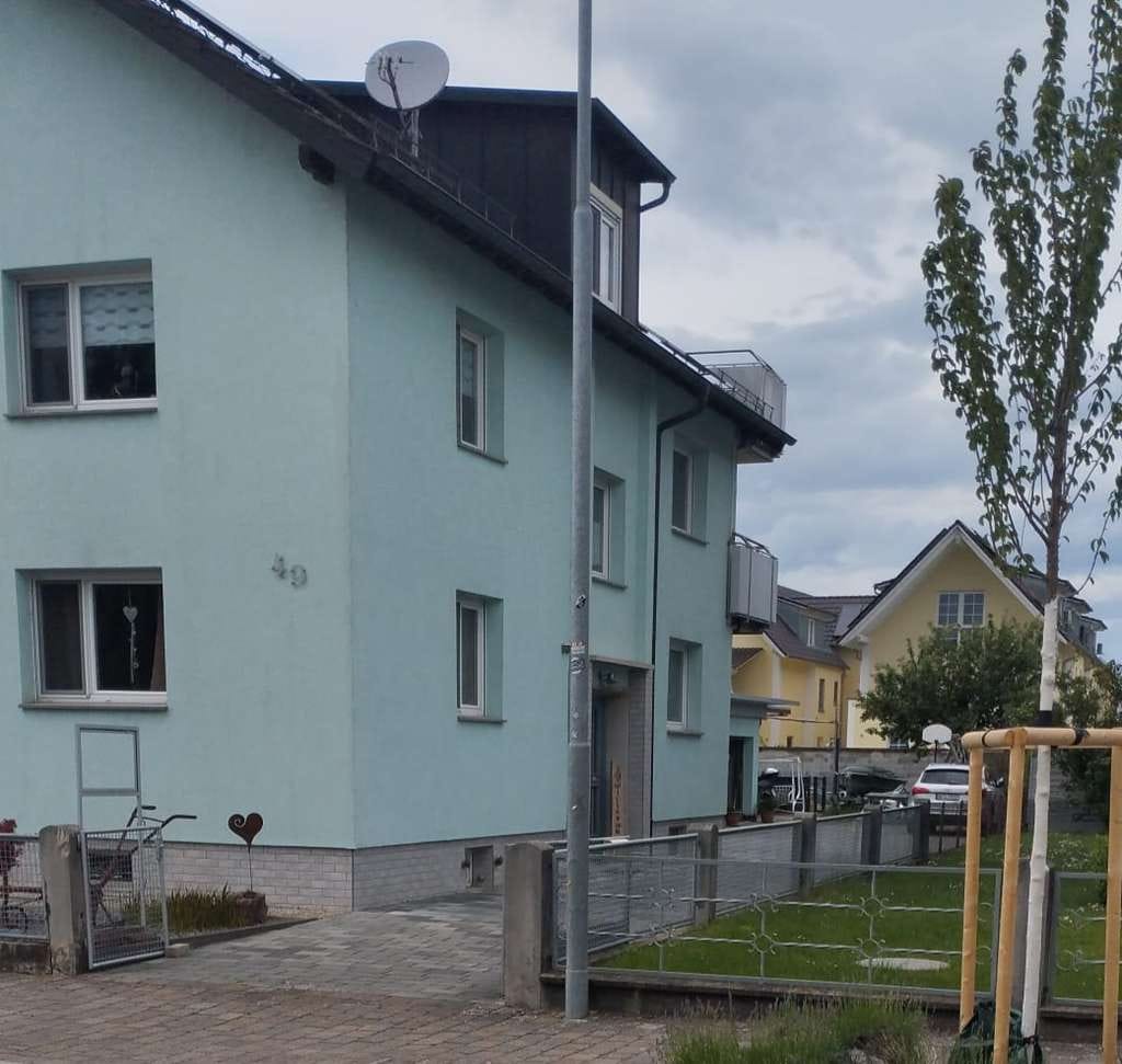 Immobilie in Rust - Drei Familienhaus in Rust, gesammt: 236 qm, Grundst. 728 qm, saniert,guter Zustand,Photovoltaik,Pool - Bild 2