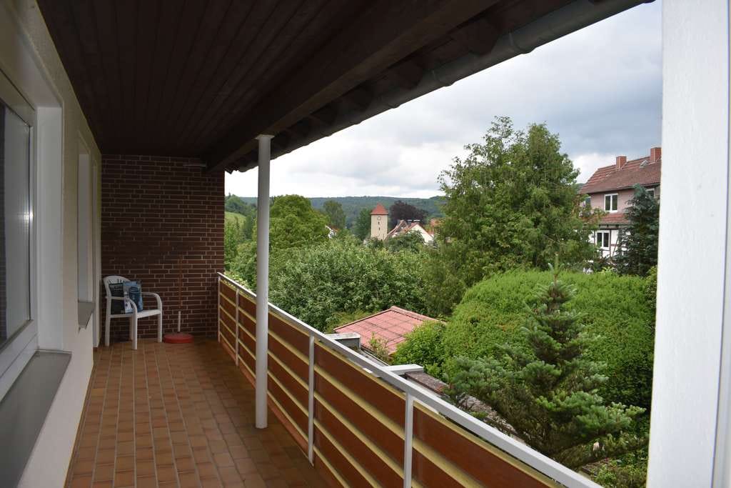 Immobilie in Göttingen - Großzügiges EFH mit tollem Ausblick über Herberhausen - Bild 1