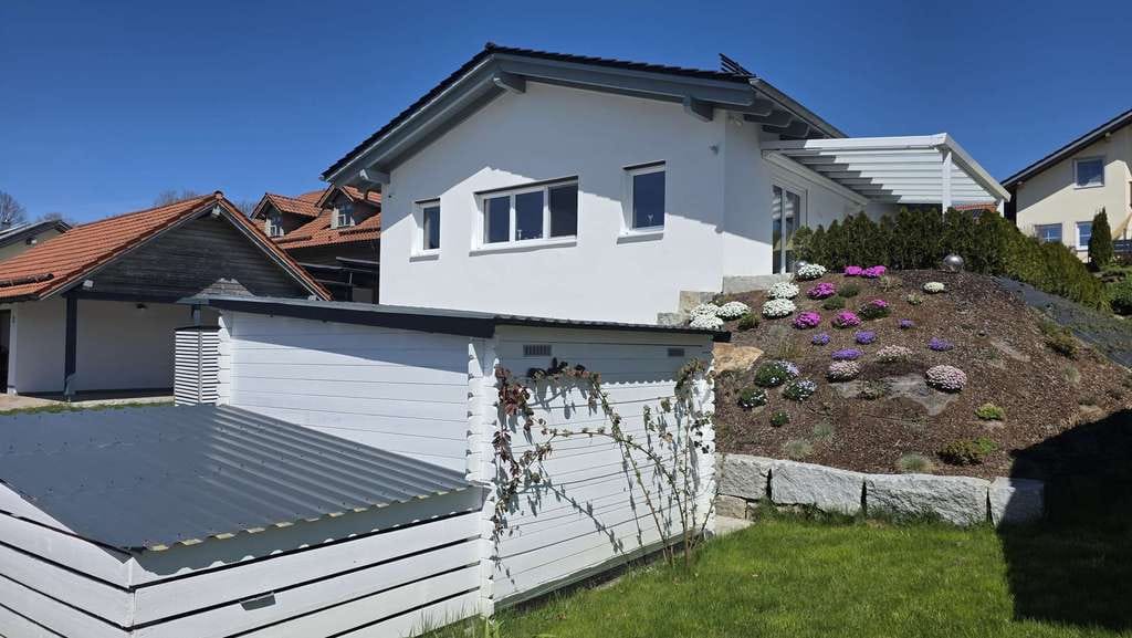 Immobilie in Böbrach - Ihr Traum vom modernen, energieeffizienten Zuhause – Neuwertiges Einfamilienhaus in Böbrach - Bild 3