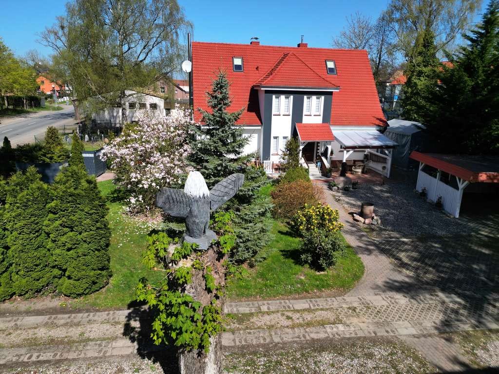 Immobilie in Bützow - Repräsentatives Wohnhaus mit historischem Charme und großem Grundstück - Bild 3
