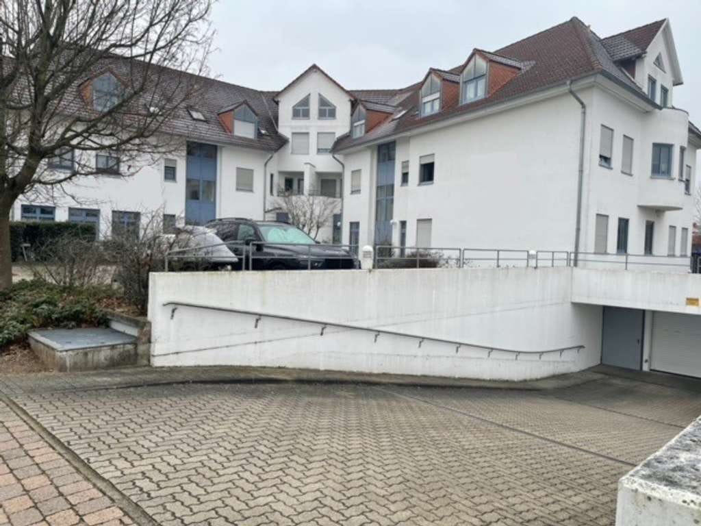 Immobilie in Germersheim - Gepflegte 1 Zimmer Wohnung im Dachgeschoss – inklusive EBK & TG-Stellplatz - vermietet - Bild 1