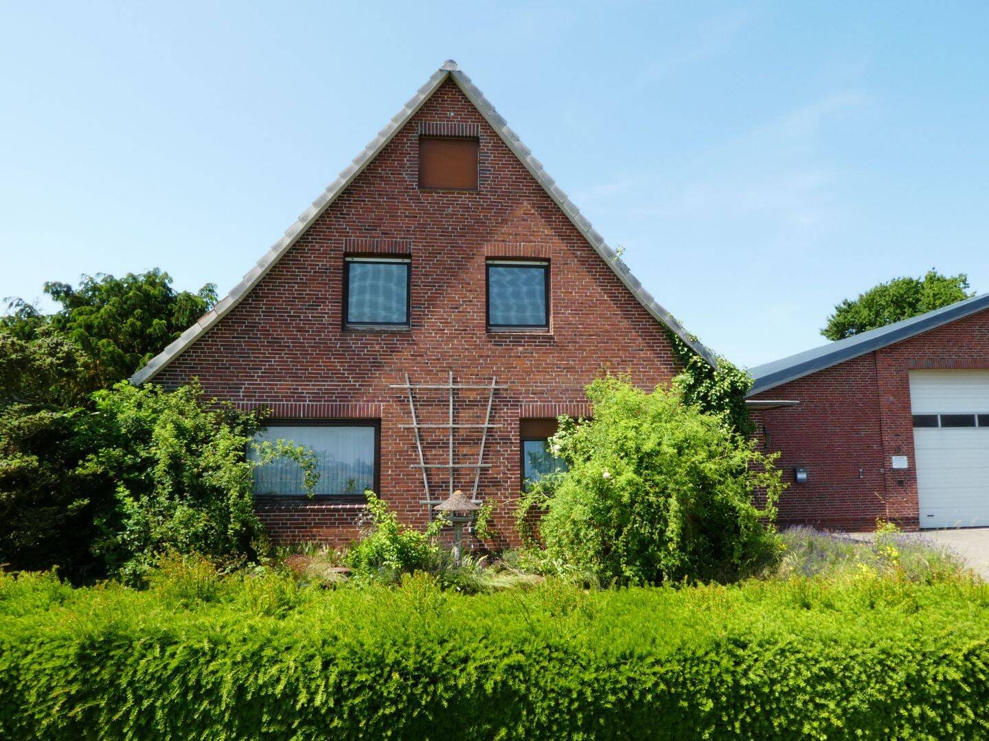 Immobilie in Blomesche Wildnis - *** Seltene Gelegenheit - Geräumiges Wohnhaus mit multifunktionaler Lagerhalle, auf großem Grundstück, in strategisch guter Lage *** - Bild 4