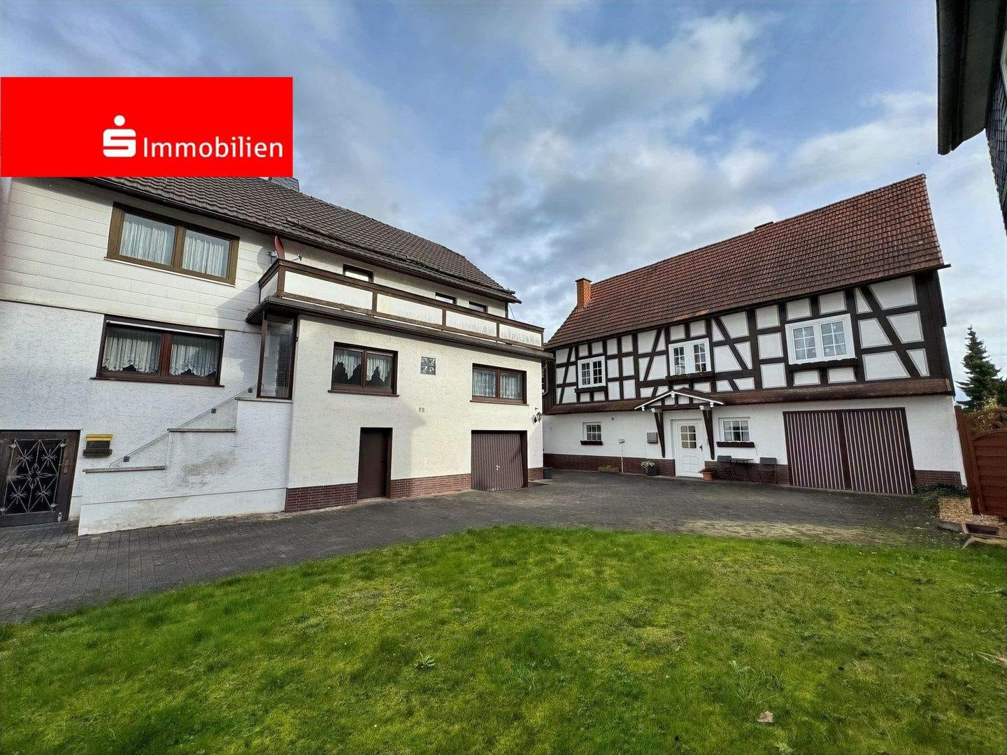 Immobilie in Allendorf - Zwei Einfamilienhäuser mit tollem Garten! - Bild 0