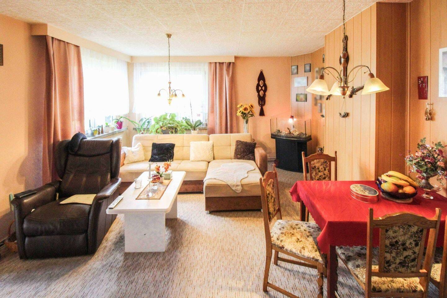 Immobilie in Mücheln (Geiseltal) - Charmante Doppelhaushälfte mit Gartenidylle und See in Reichweite - Bild 3