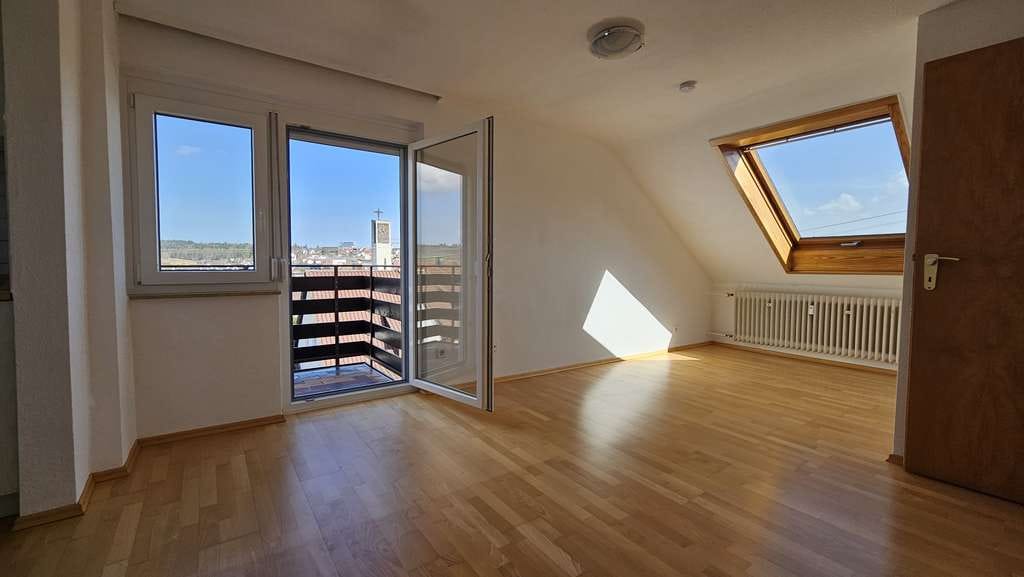 Immobilie in Renningen - Ideal für Singles oder als smarte Kapitalanlage: Ruhige 2-Zimmer-Wohnung in Bosch-Nähe - Bild 2