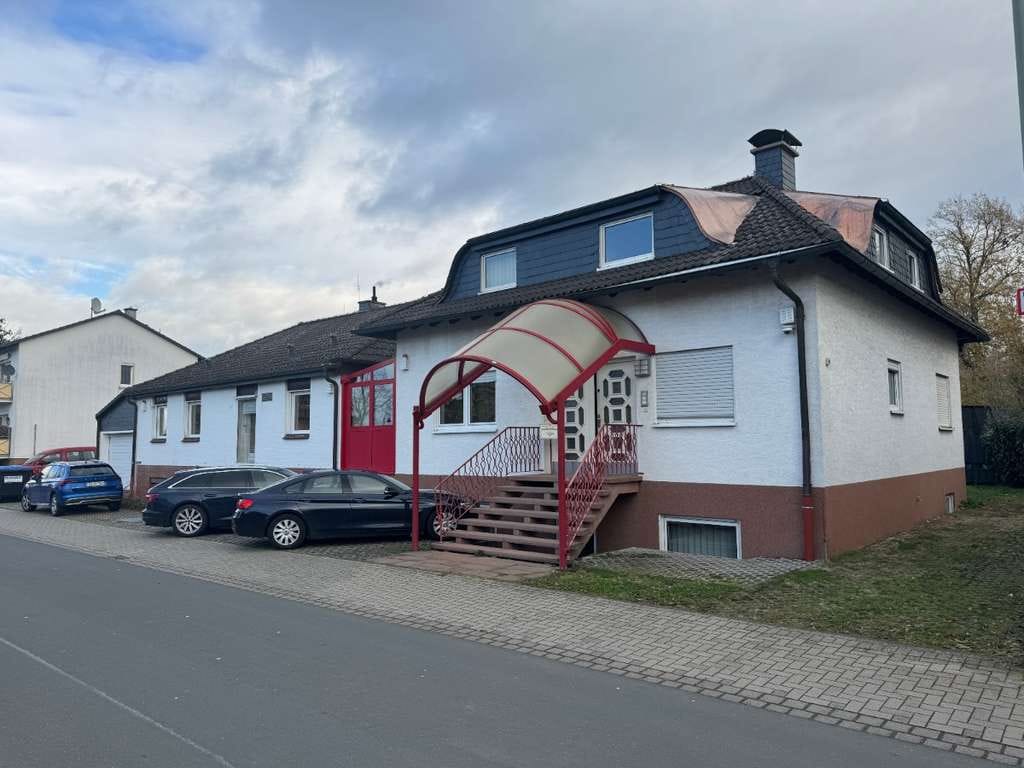 Immobilie in Altenstadt - TOP! 2 große Häuser zum Verkauf für reines Wohnen ! - Bild 0