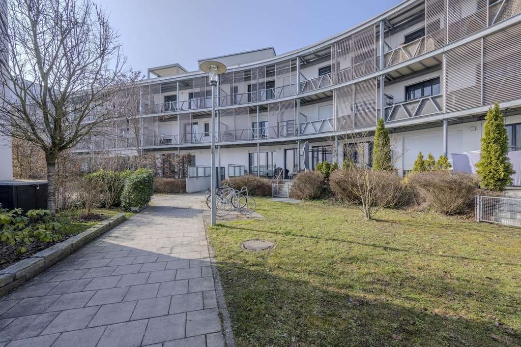 Immobilie in Fürstenfeldbruck - Neuwertige Maisonette mit Terrasse & Balkon - nachhaltig vermietet & wertstabil!
 - Bild 1
