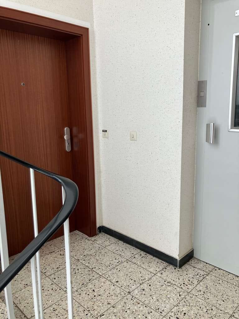 Immobilie in Viernheim - Dreizimmerwohnung mit Südbalkon und Garage - Teilsanierung nötig! - Bild 2