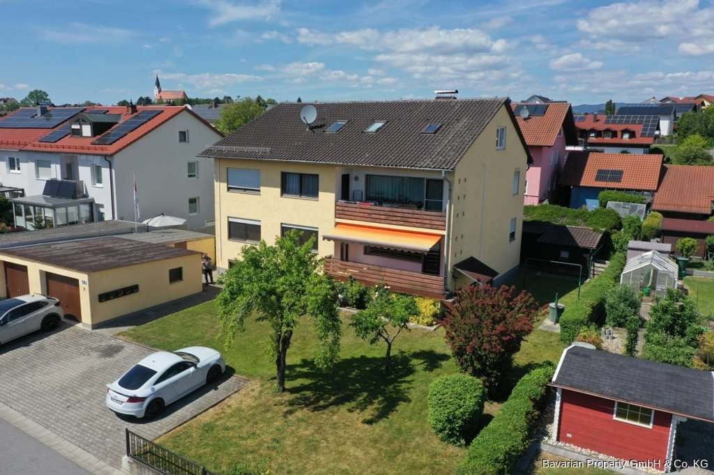 Immobilie in Hengersberg - Gepflegtes Mehrfamilienhaus mit 4 Wohneinheiten in Hengersberg - Bild 0