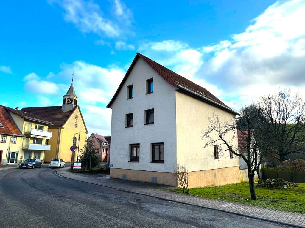 Immobilie in Lobbach - GLOBAL INVEST SINSHEIM | Einfamilien- oder Dreifamilienhaus mit Lagerhalle in Waldwimmersbach - Bild 1