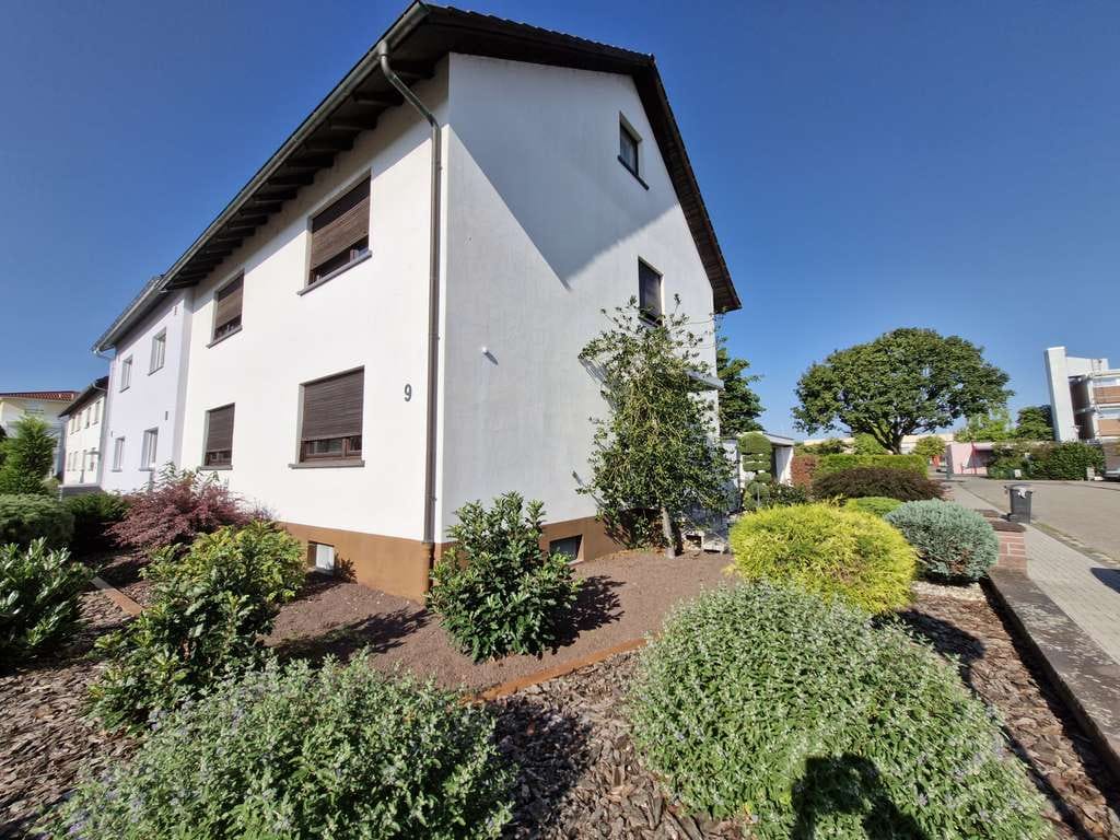 Immobilie in Graben-Neudorf - Geräumige Doppelhaushälfte in Graben-Neudorf - Bild 1