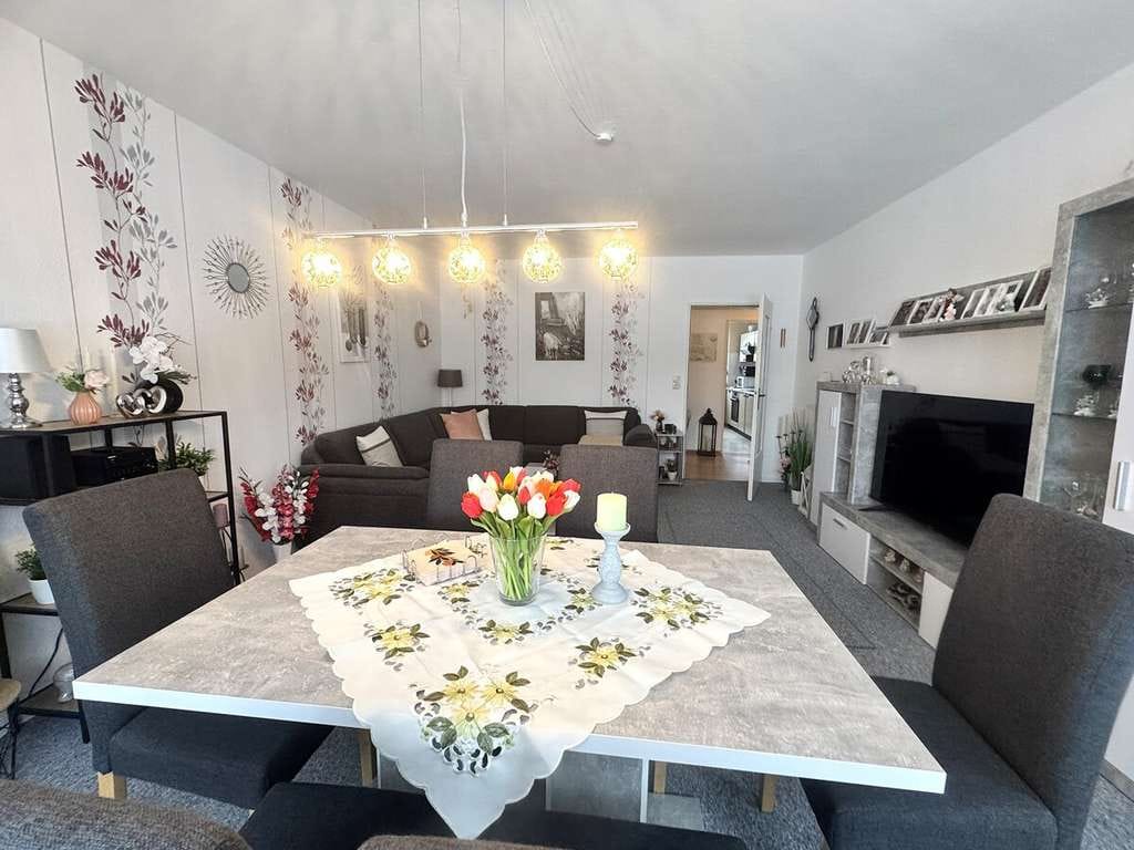 Immobilie in Zeven - Warum noch Miete zahlen?  
Charmante 3 Zimmer Wohnung ( EG )im Herzen von Zeven - Bild 2