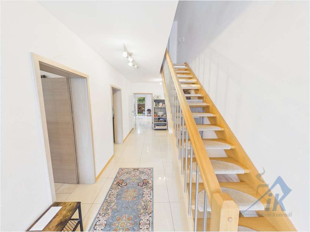 Immobilie in Weilerbach - IK | Weilerbach: Komfortables Wohnen auf höchstem Niveau – Haus mit Aufzug & barrierefreiem Konzept - Bild 2