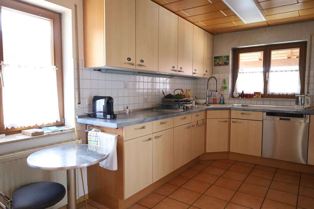 Immobilie in Zimmern unter der Burg - TRAUMHAUS FÜR GENIESSER: großzügig bei Schömberg - Bild 3
