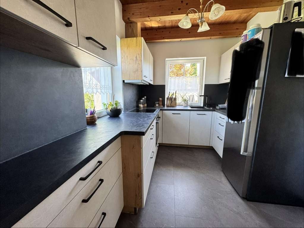 Immobilie in Egglham - Gepflegtes und modernisiertes Einfamilienhaus in zentraler Lage - Bild 2