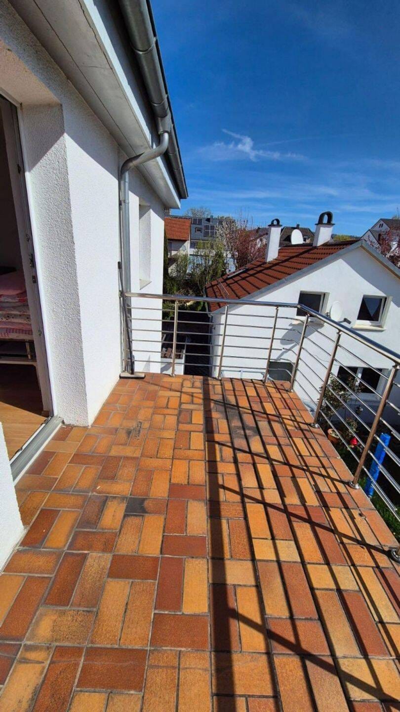 Immobilie in Salach - 2 Häuser mit 2 Einbauküchen, Garagen und Garten in beliebter Wohnlage - Bild 4