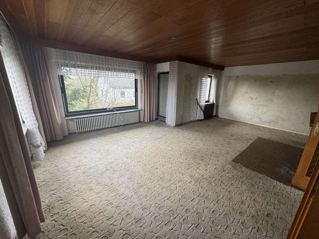 Immobilie in Mehren - ***Großzügiges Einfamilienhaus mit Einliegerwohnung*** - Bild 2