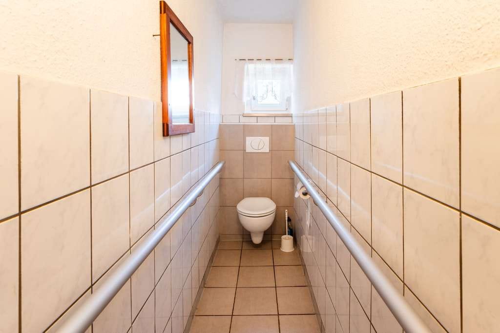Immobilie in Kreischa - Einfamilienhaus mit Ausbaupotential in ruhiger Lage bei Kreischa - Bild 4
