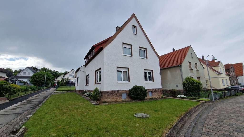 Immobilie in Beverungen - Ein Zuhause voller Potential - Bild 1