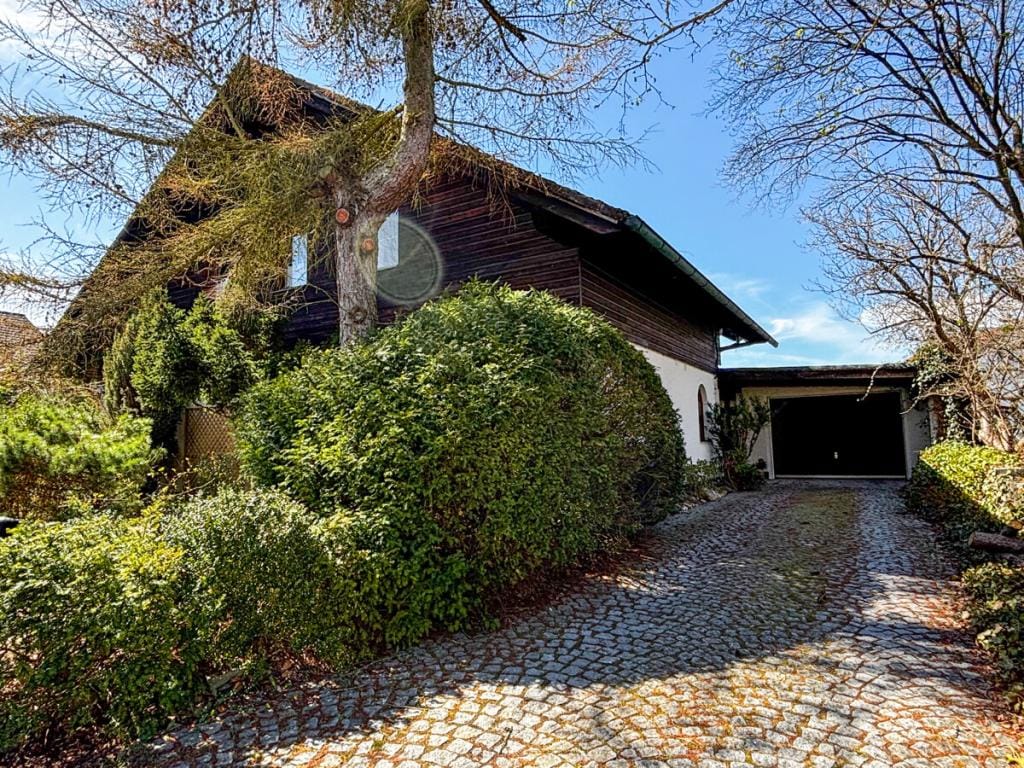 Immobilie in Weiherhammer - Einfamilienhaus freistehend in Weiherhammer - Bild 0