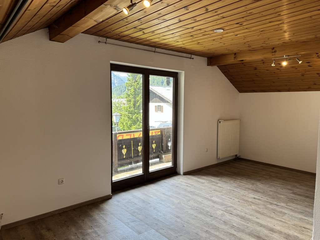 Immobilie in Oberammergau - Entdecken Sie die Ihr neues Daheim! Lebenswertes Einfamilienhaus  mit einigen Möglichkeiten - Bild 4