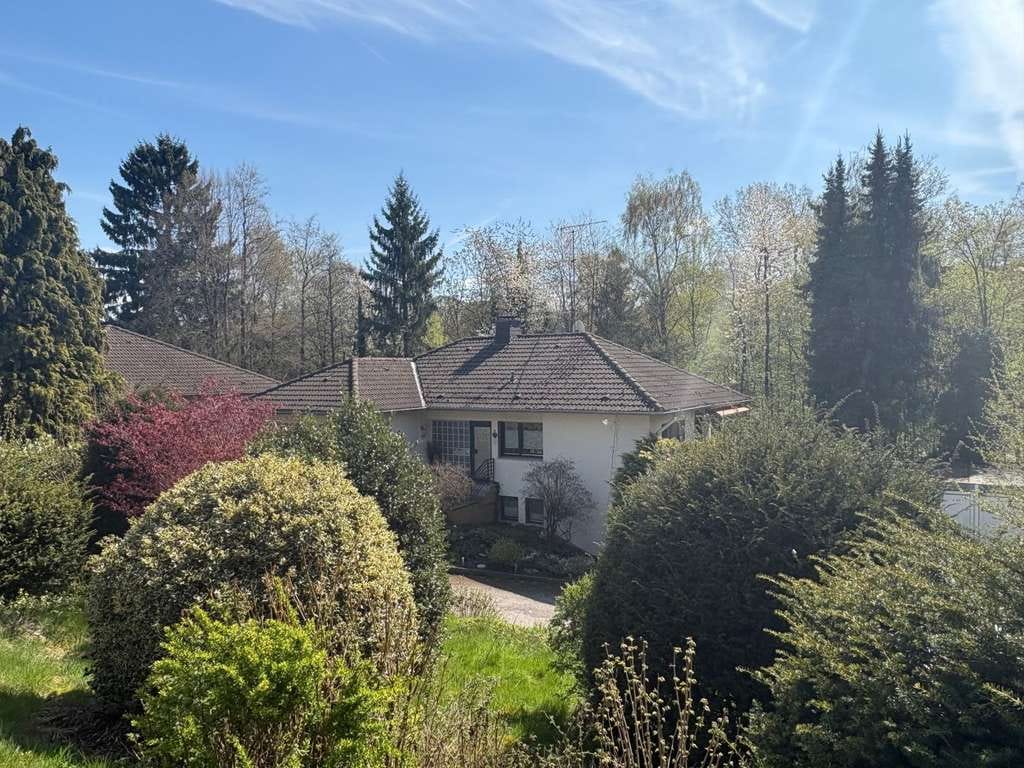 Immobilie in Sprockhövel - Charmantes Zweifamilienhaus in Sprockhövel-Haßlinghausen - Top Kapitalanlage in idyllischer Lage - Bild 2