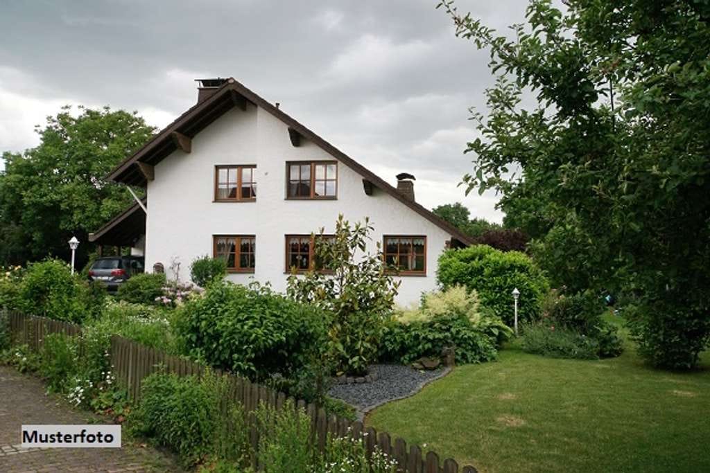 Immobilie in Dobbertin - 2-Familien-Doppelhaushälfte nebst Doppelgarage - Bild 0