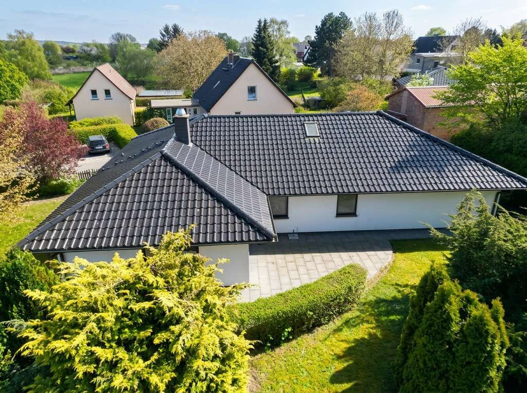 Immobilie in Lohme - Exklusives Wohnhaus im Bungalowstil am Nationalpark Jasmund - Bild 1