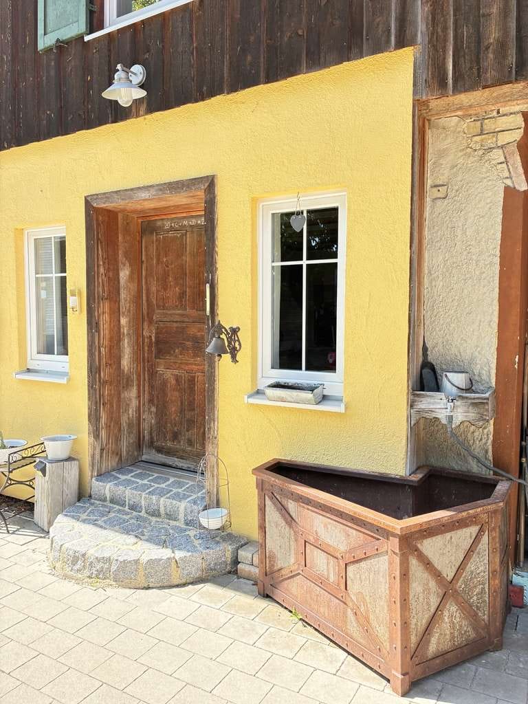 Immobilie in Hergatz - In sonniger Alleinlage - Ruhig gelegene kernsanierte Bauernhaus - Hälfte nahe Wangen - Bild 2
