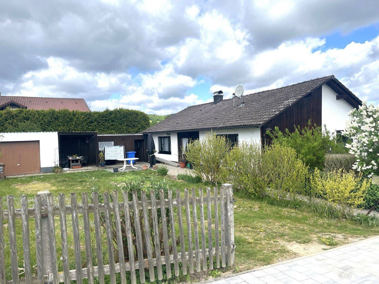 Immobilie in Ascha - Einfamilienhaus am Ortsrand nähe Ascha - Bild 1